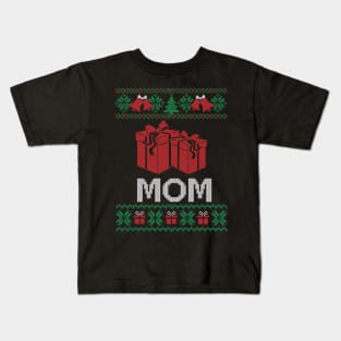 Matching Christmas , Family Christmas Love Mom, Daddy, Mommy, Daughter, Son, Aunt, Uncle, Grandpa, Grandma.. Kids T-Shirt